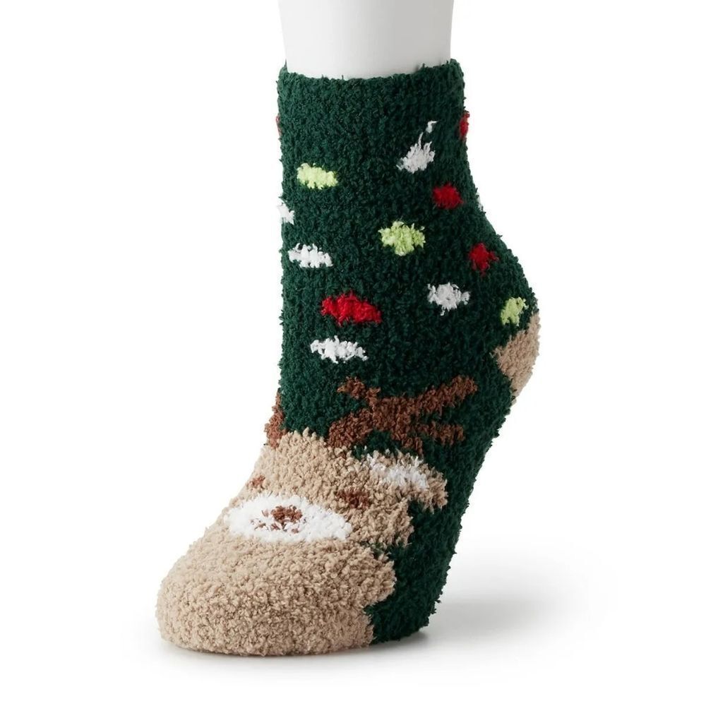 Nwt Cozy Green Reindeer Crew Socks